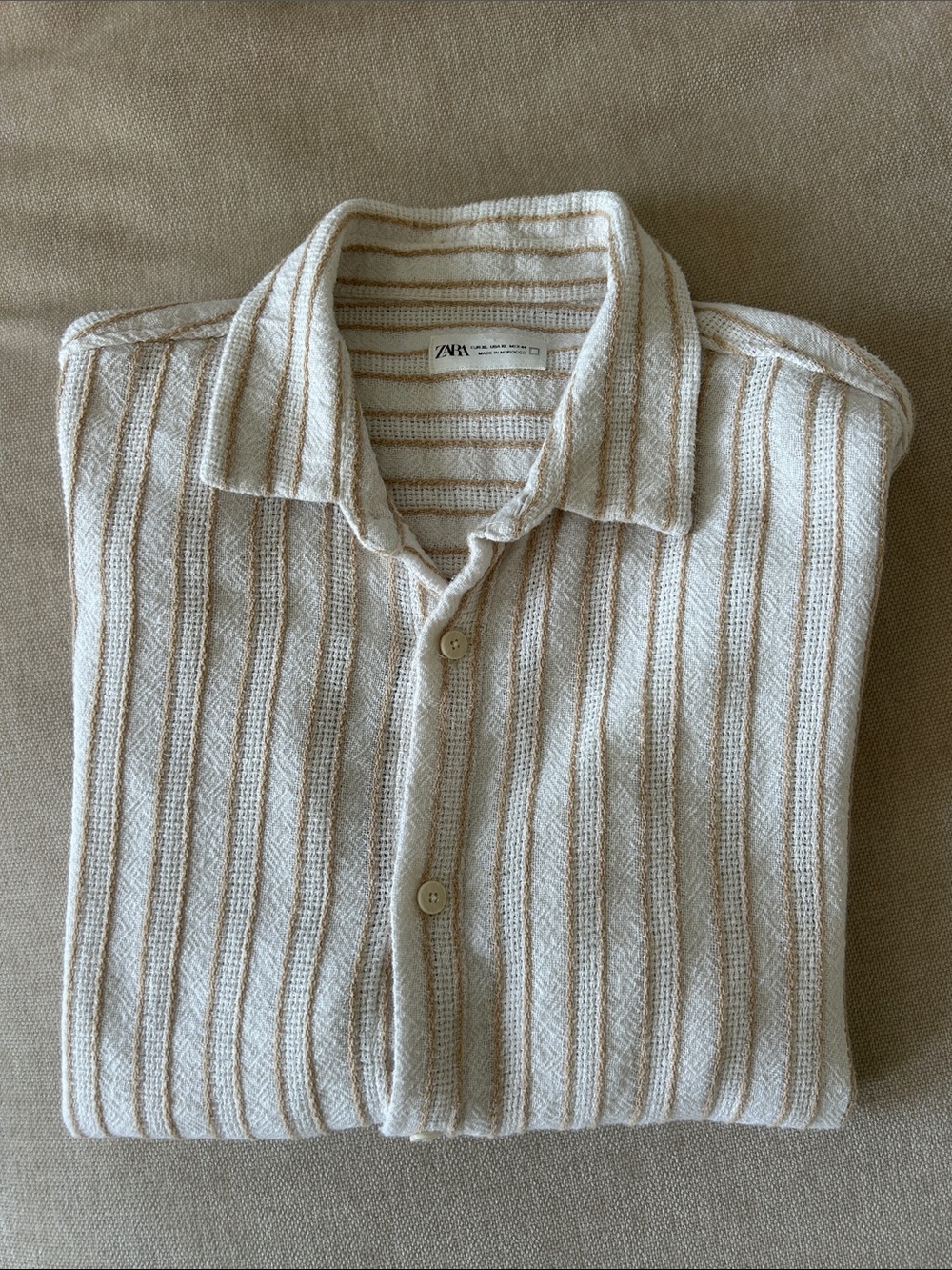 Zara Cream and Tan Striped Short-Sleeve Button-Down Shirt